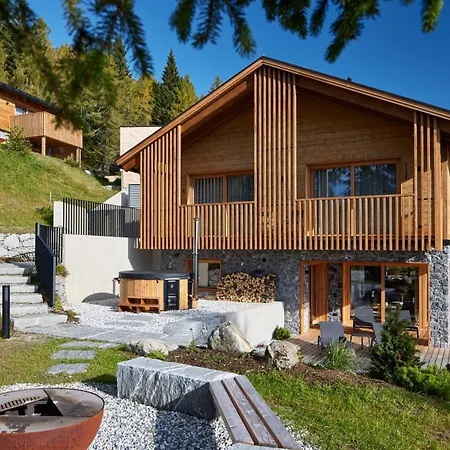 Fender Sonnalm Luxury Homes בקתה