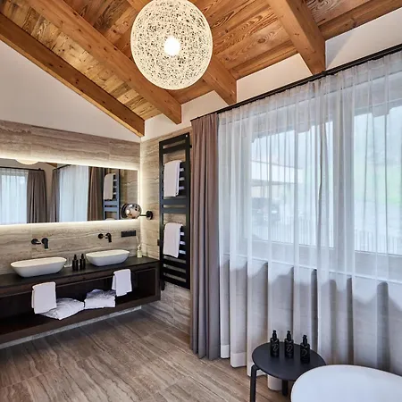 Fender Sonnalm Luxury Homes *