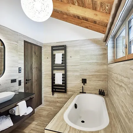 Fender Sonnalm Luxury Homes *